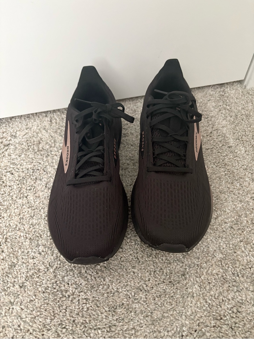 Brooks revel 8 size 12 womens